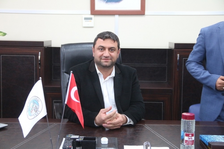 Başkan Volkan Şeker, "Halkımızın Emrindeyim"