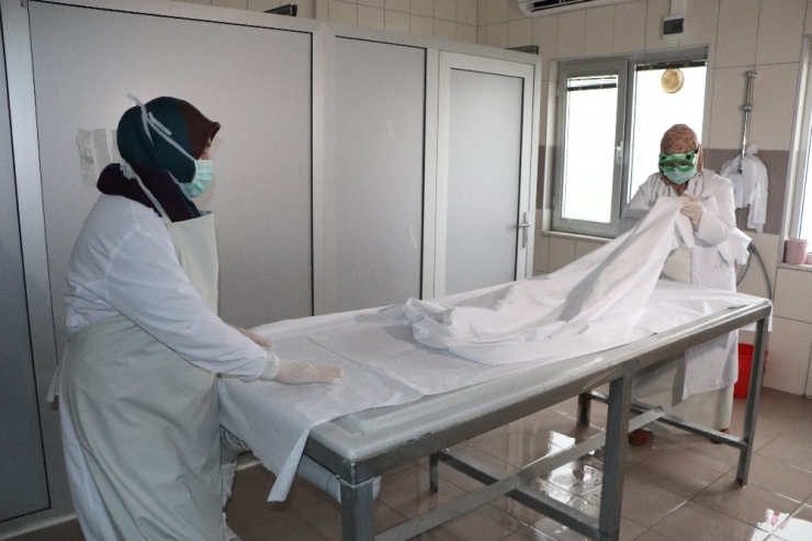 Salgın Döneminde Gassalların Zor Görevi