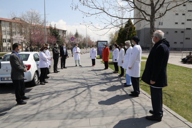Koronavirüsün İlk Sağlık Şehidi Kayseri’de Anıldı