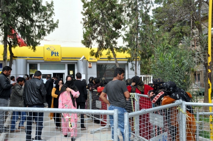 Para Kuyruğunda Korona Virüs Önlemleri