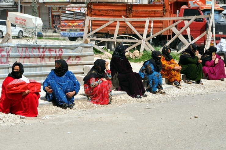 Para Kuyruğunda Korona Virüs Önlemleri