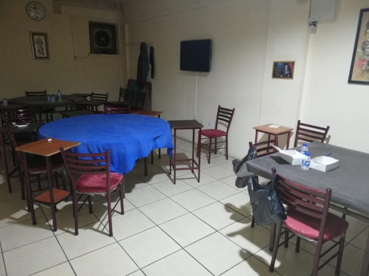 Başkent’te Corona Virüsünü Hiçe Sayıp Kumar Oynadılar