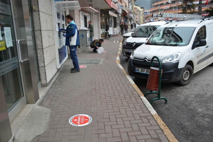 Yenice Belediyesinden Stickerlı Evde Kal Çağrısı