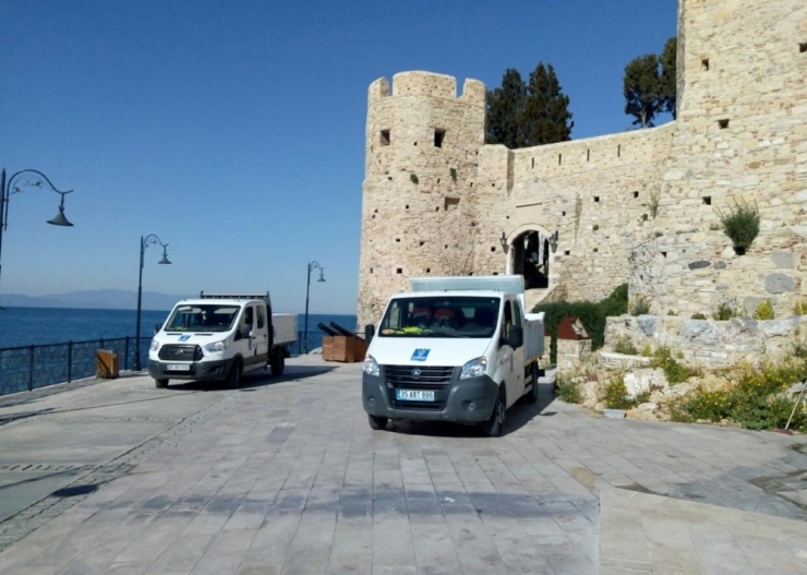 Kuşadası Belediyesi Hizmetleri Kesintisiz Devam Ediyor