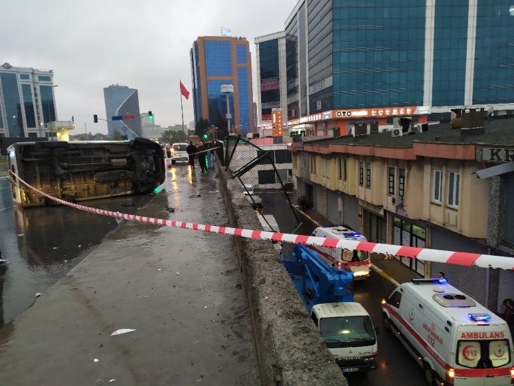 Bağcılar’da Sıradışı Kaza: 4 Yaralı