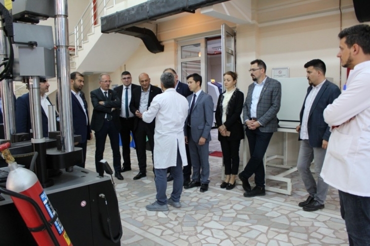 Bartın Üniversitesinden İşadamlarına Laboratuar Desteği