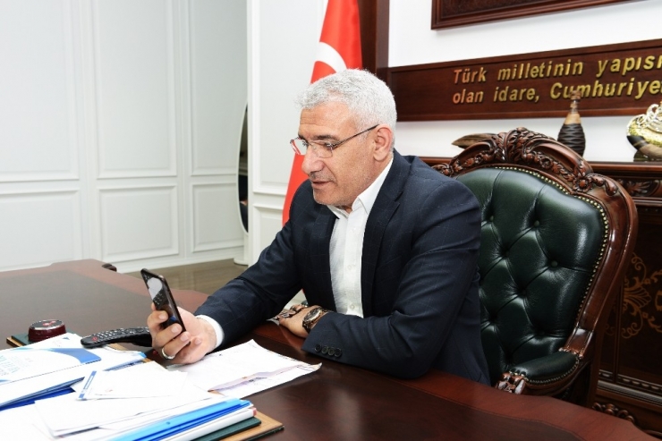 Malatyalı Yaşlı Çiften Duygulandıran Bağış