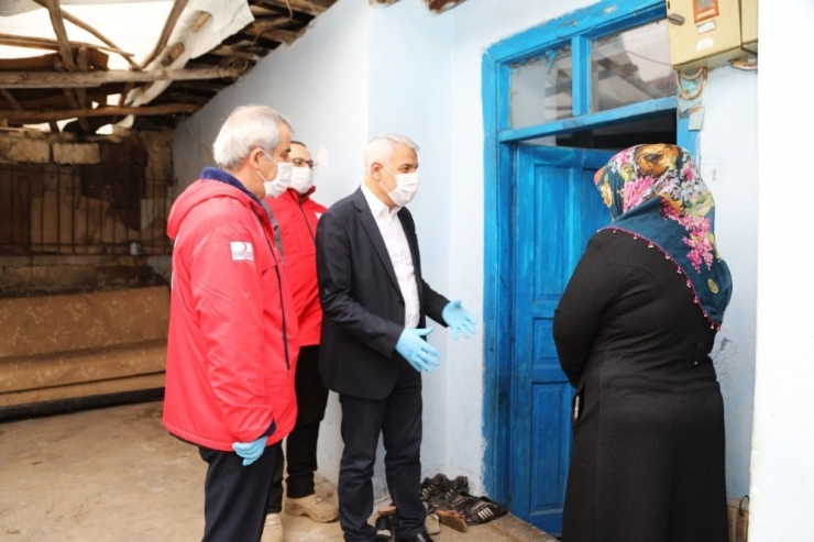 Battalgazi Belediyesi Ve Kızılay İhtiyaç Sahiplerini Unutmadı