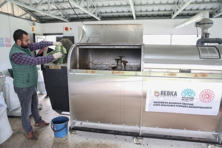 Nilüfer Belediyesi’nden Çiftçilere Kompost Gübre Desteği