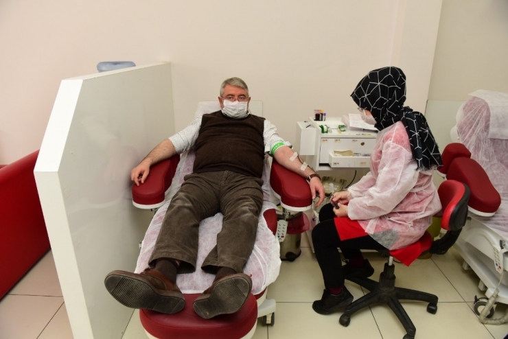 Protokol Üyeleri Kan Bağışı İçin Seferber Oldu