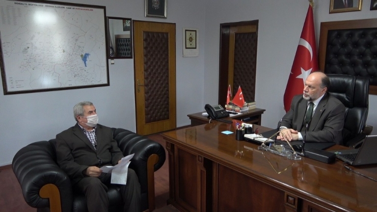 Umre Parasını ’Biz Bize Yeteriz Türkiyem’ Kampanyasına Bağışladı