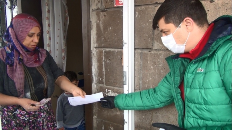 Ahlat’ta Yardım Paralarının Dağıtımı İçin 41 Ekip Oluşturuldu