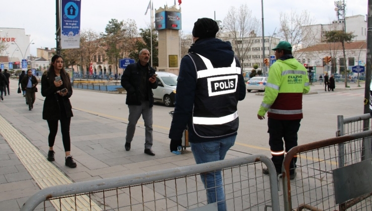Elazığ’da 3 Cadde Araç Ve Yaya Trafiğine Kapatıldı
