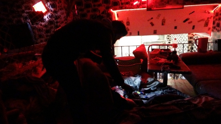 İstanbul’da Dükkanında Basılan “Torbacı Berbere” Adli Kontrol