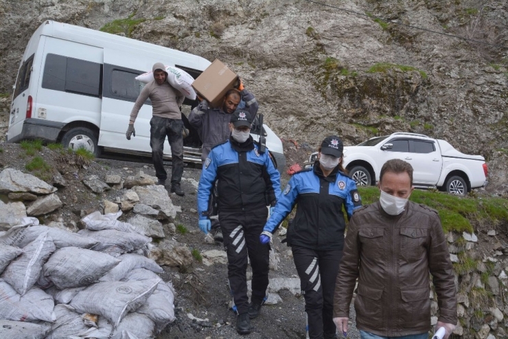 Hakkarili İş Adamlarından Örnek Davranış