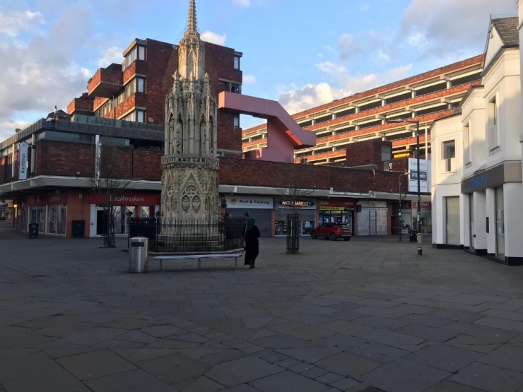 İngiltere Sokakları Sessiz