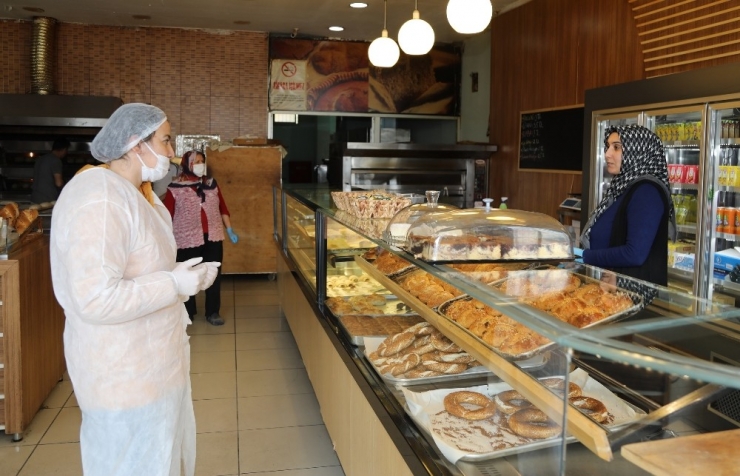Gaziemir’de Ekmek Fırınlarına Korona Virüs Denetimi