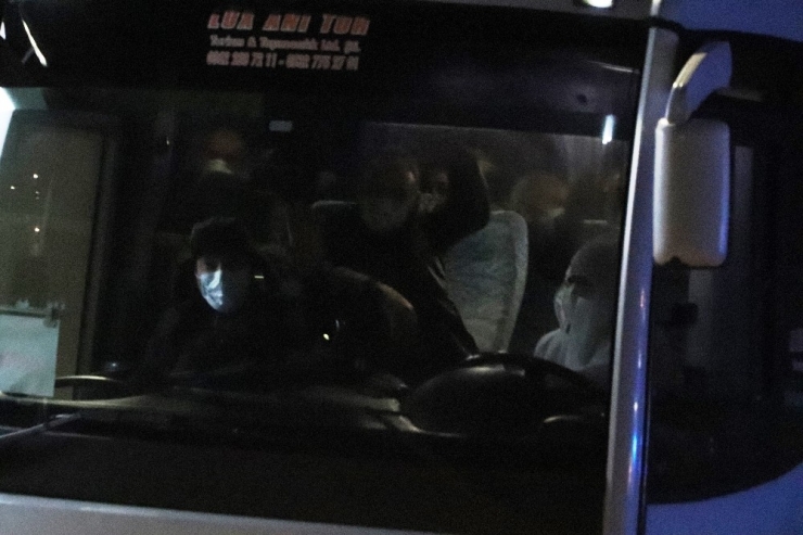 Cezayir’deki Türkler Ülkeye Getirildi