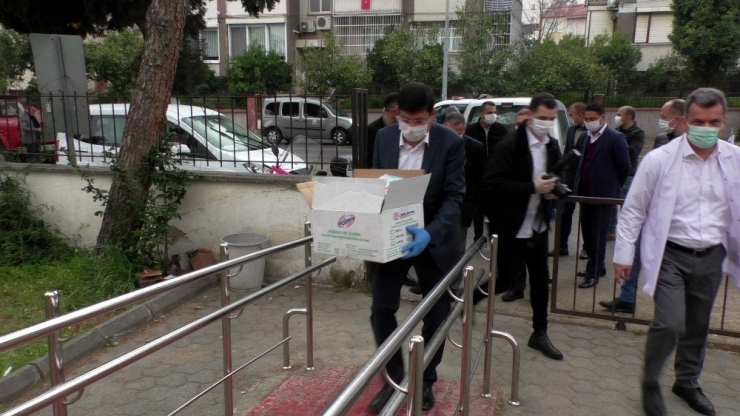 Nazilli Belediyesi’nden Sağlık Ocaklarına Maske Ve Eldiven Desteği