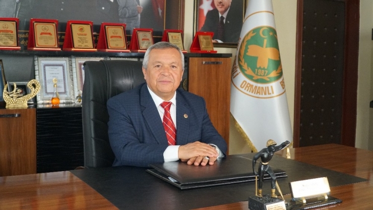 Belediye Başkanları Kampanyaya Birer Maaşlarını Bağışladı