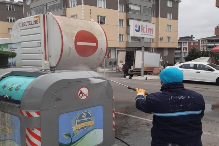 Çöp Konteynerleri Yıkanarak Dezenfekte Edildi