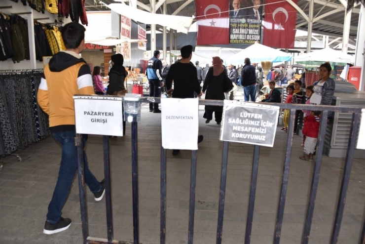 Salihli’de Pazaryerlerine Koronavirüs Düzenlemesi