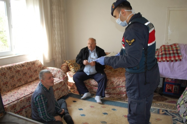 Sosyal Yardımlar Dağıtılmaya Başlandı