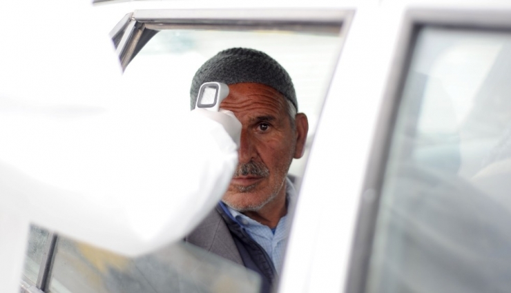 Suriyeli Doktorun Korona Nöbeti