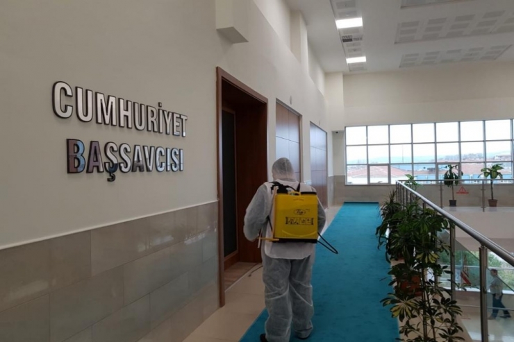 Kamu Kurumu Binaları Dezenfekte Ediliyor