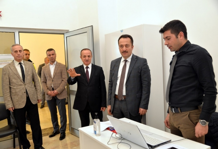 Vali Şentürk’ten Seyahat İzin Kurulu’nda İnceleme