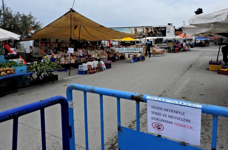 Alaçatı Pazarında Kurallara Uyuldu