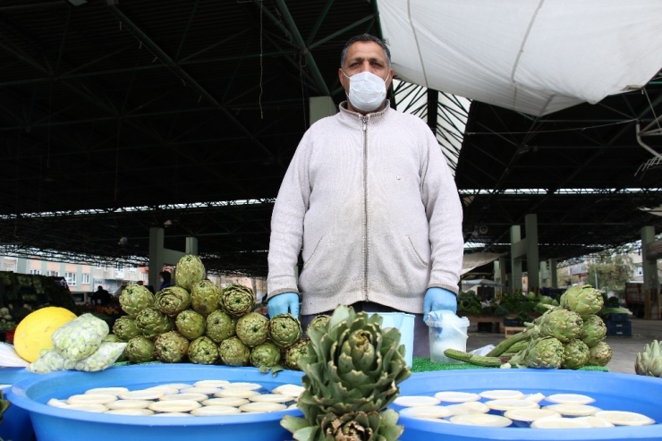Ankara Pazarlarında Korona Virüs Tedbirleri Etkili Oldu