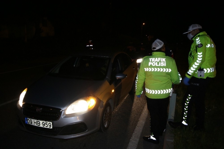 Balıkesir-izmir Sınırında Geçişler Sınırlandırıldı