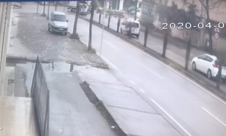 Hasta Taşıyan Ambulans Yan Yattı