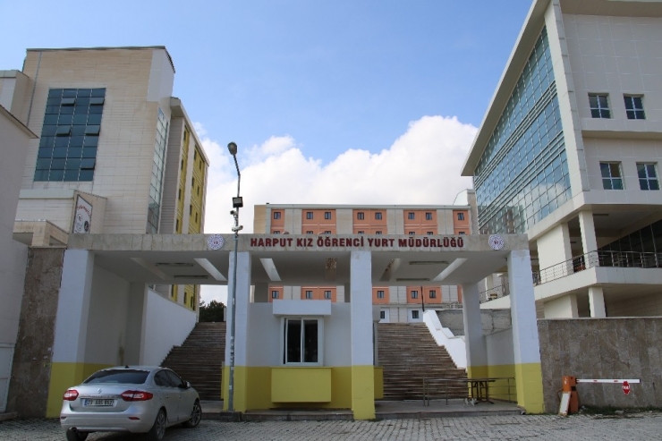 Korona Virüsle Mücadele Eden Sağlık Çalışanlarına Yurt Tahsis Edildi