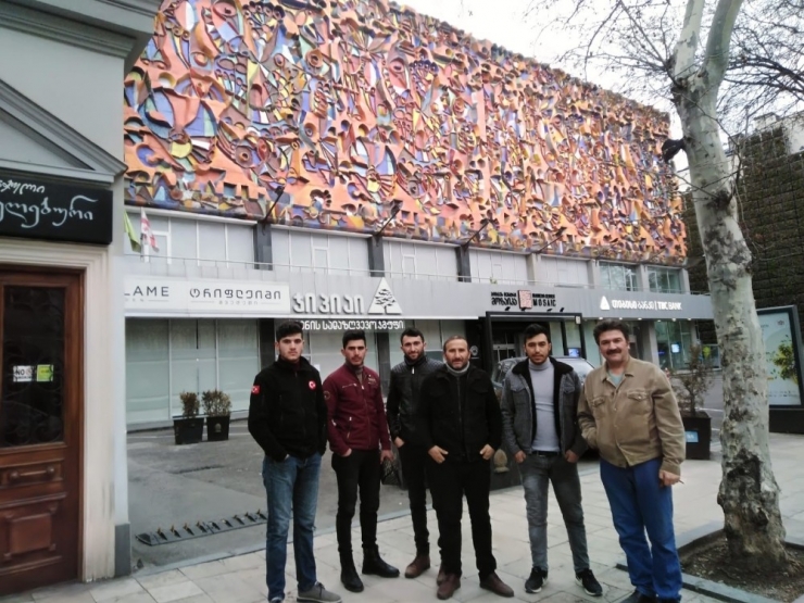 Karslı İşçiler Gürcistan’ta Mahsur Kaldı