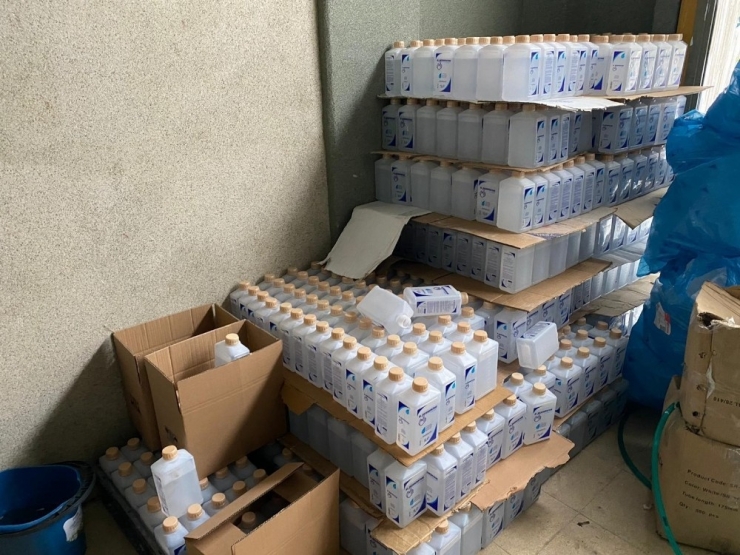 İstanbul’da Sahte Dezenfektan Operasyonu