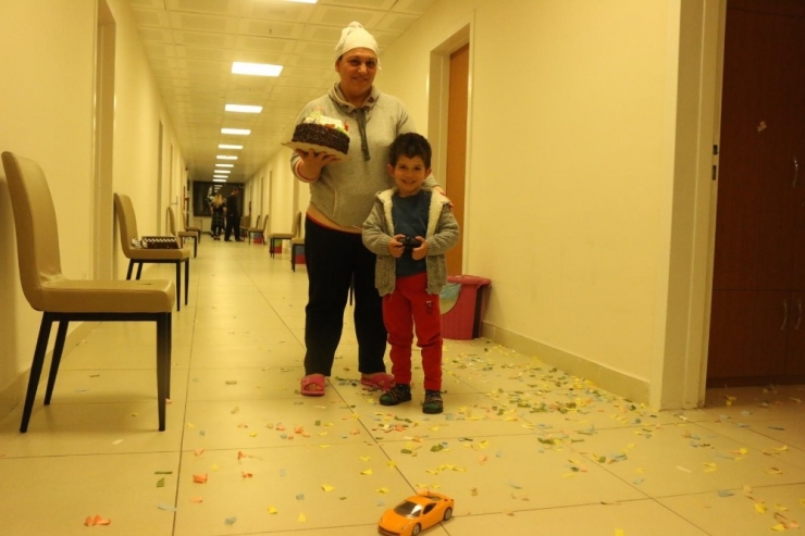 Niğde’de Karantinadaki Mehmet Güven’e 4 Yaş Sürprizi