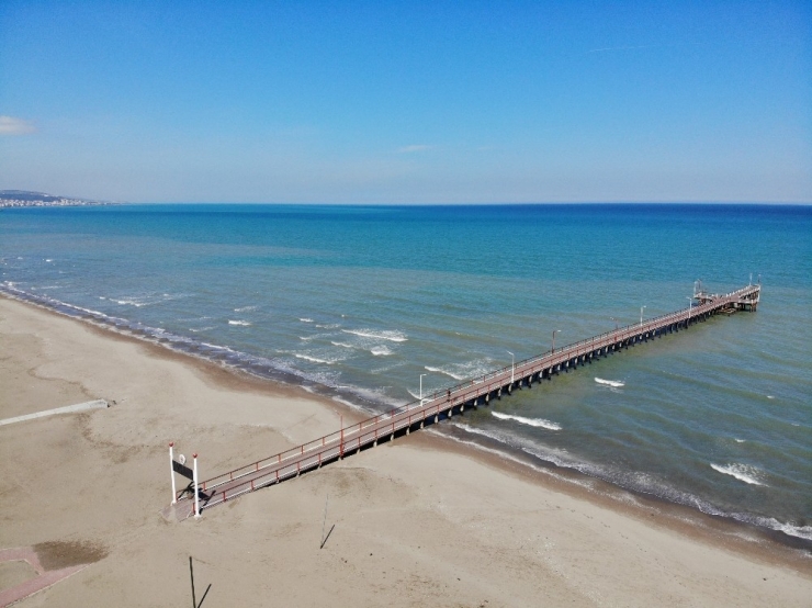 Virüs Sebebiyle Boşalan Atakum Sahili Havadan Görüntülendi