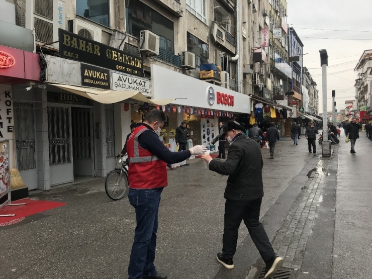 Büyükşehir Belediyesi 50 Bin Adet Maske Dağıttı