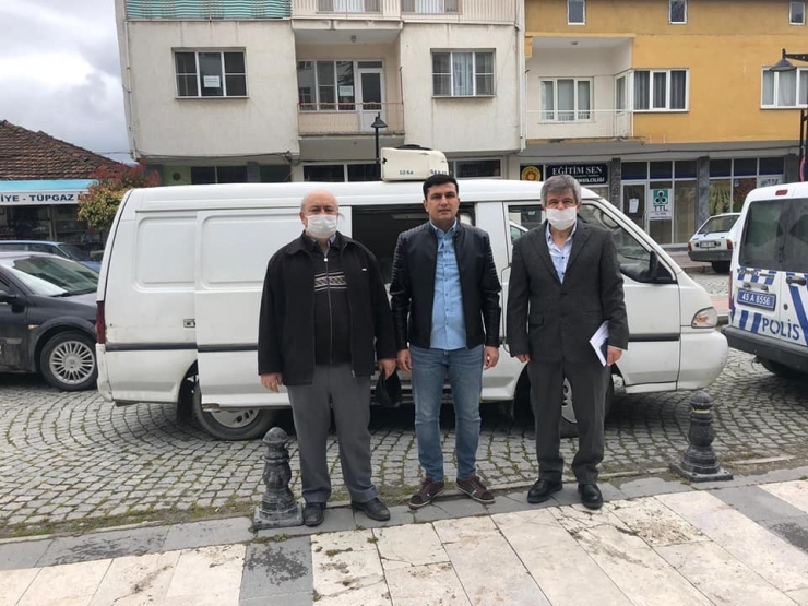 Salihli Selendililer Derneğinden Gıda Kolisi Desteği