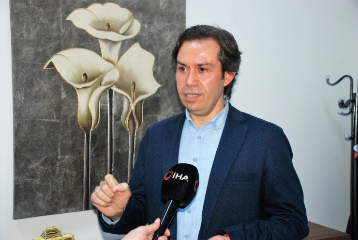 Evde Kalanlar, Ruh Sağlığınız İçin Sosyal Medyaya Dikkat