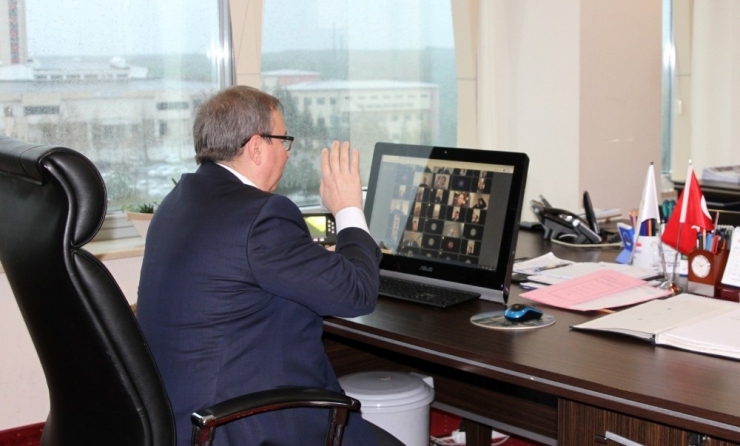 Trakya Üniversitesi Yönetimi Toplantılarını Dijital Ortama Taşıdı