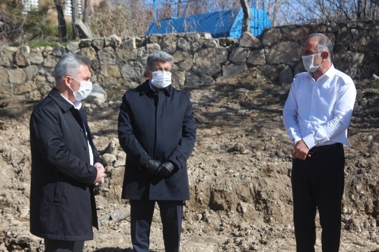 Van’da Giriş-çıkışlar Kapatıldı