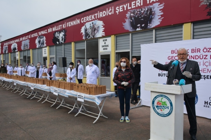 Kdz. Ereğli Belediyesi 45 Bin Haneye Sağlık Seti Dağıtıyor
