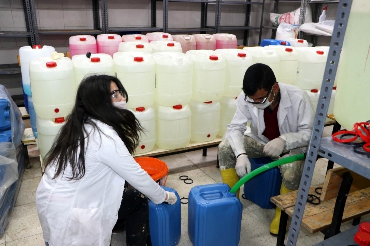 20 Yaş Altının Sokağa Çıkma Yasağı Bu Okulu Vurdu