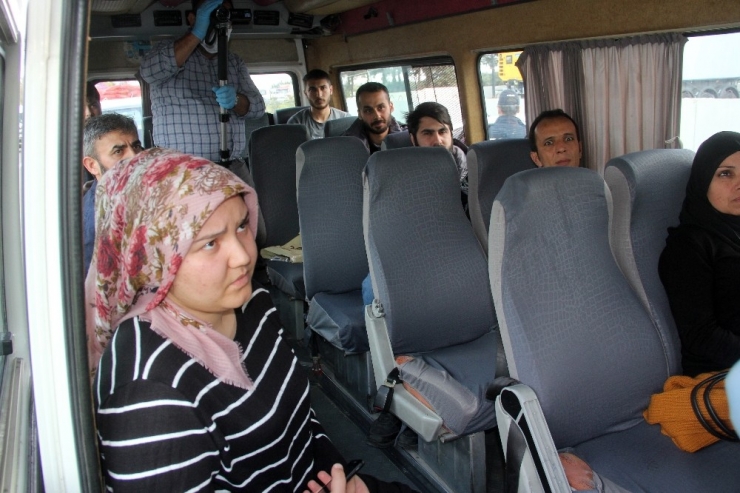 Dolmuşta Sosyal Mesafeye Uymayanlara Para Cezası