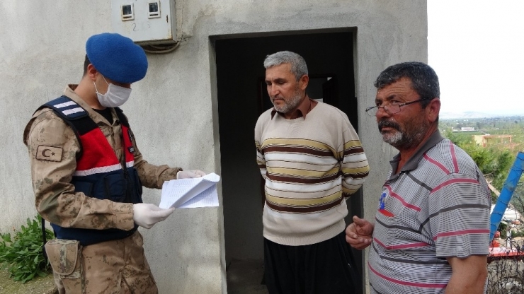 Maaşlarını Getiren Jandarmaya Ve Devlete Dualar Ettiler