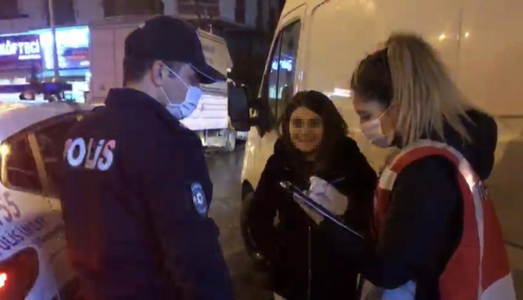 Bebek’te “Bizi Nereye Kadar Tutacaklar” Diyen Genç Kıza 3 Bin Lira Ceza