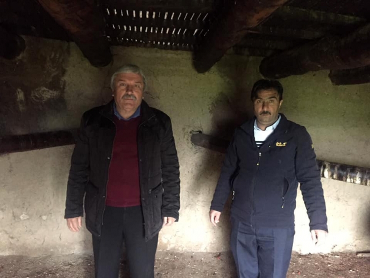 Başkan Şahin Düzmeşe Köyündeki Biber Kurutma Evlerini İnceledi